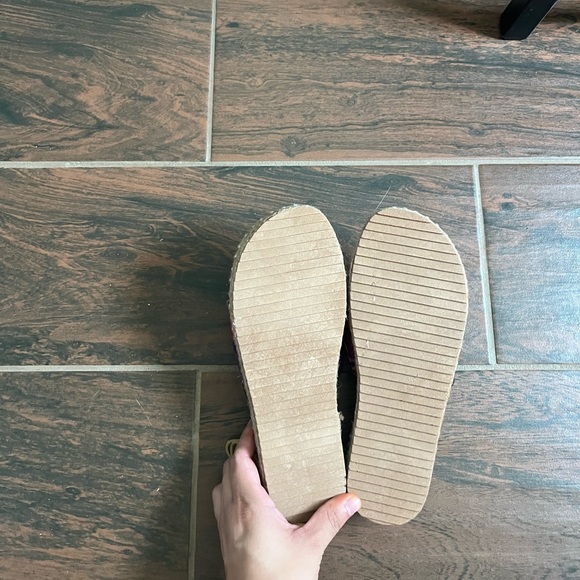 Handmade Artisanal Platforms - Picture 4 of 4